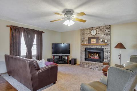 1100 Kings Mill Rd, Normal, IL 61761 photo 12