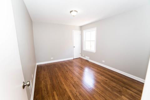 3534 W 71st Pl, Chicago, IL 60629 photo 4