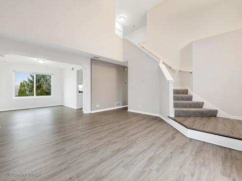 492 Knoll Crest Dr, Bartlett, IL 60103 photo 8
