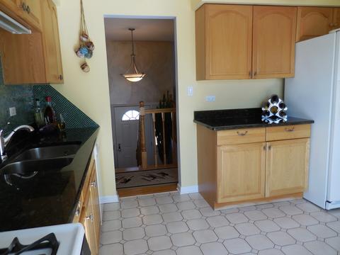 1215 Freeman Rd, Hoffman Estates, IL 60192 photo 19