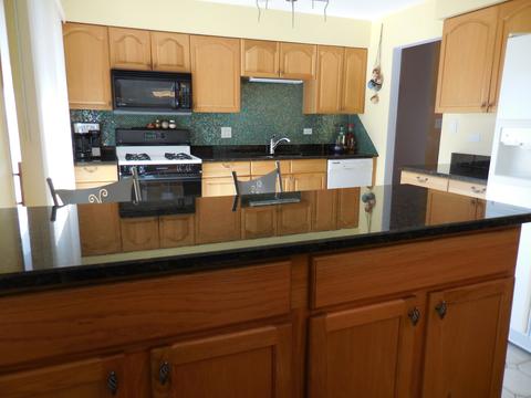 1215 Freeman Rd, Hoffman Estates, IL 60192 photo 11