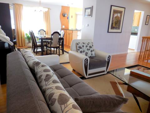 1215 Freeman Rd, Hoffman Estates, IL 60192 photo 7