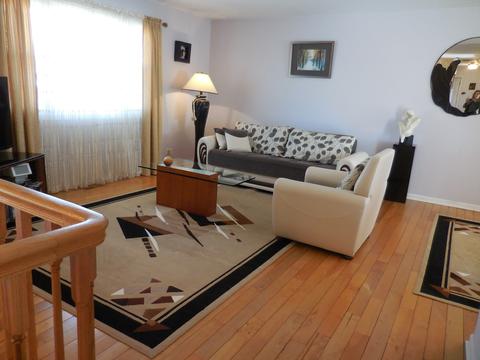 1215 Freeman Rd, Hoffman Estates, IL 60192 photo 5
