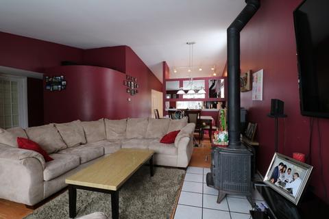 710 Thorndale Dr, Elgin, IL 60120 photo 3
