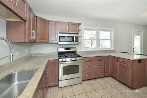 5019 Pistakee Dr, Mchenry, IL 60050 photo 4