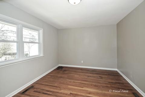 5019 Pistakee Dr, Mchenry, IL 60050 photo 7