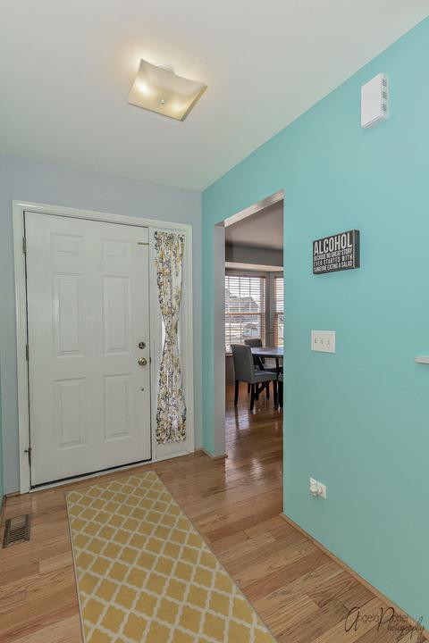 5414 Glenbrook Trl, Mchenry, IL 60050 photo 2