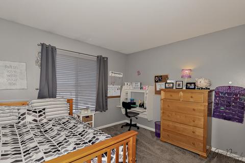 5414 Glenbrook Trl, Mchenry, IL 60050 photo 19