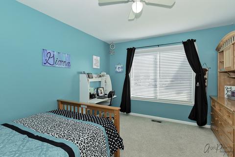 5414 Glenbrook Trl, Mchenry, IL 60050 photo 16