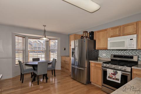 5414 Glenbrook Trl, Mchenry, IL 60050 photo 3