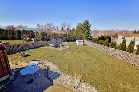 5414 Glenbrook Trl, Mchenry, IL 60050 photo 26