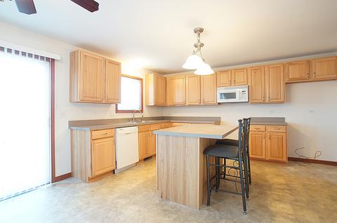 1918 Hemlock Dr, Mchenry, IL 60050 photo 9