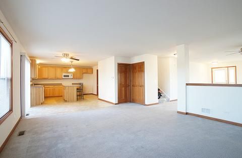 1918 Hemlock Dr, Mchenry, IL 60050 photo 8