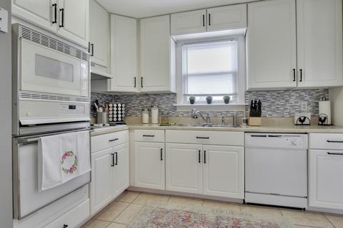 1825 E Lafayette St, Bloomington, IL 61701 photo 8