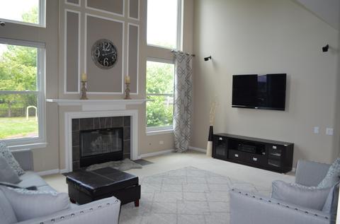 1220 Umbdenstock Rd, Elgin, IL 60123 photo 5
