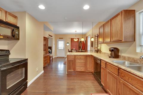 509 E Beardsley Ave, Champaign, IL 61820 photo 9