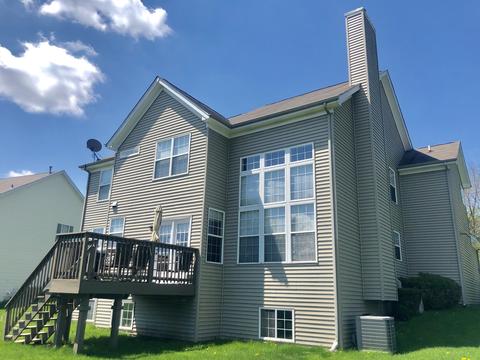1215 Angle Tarn, West Dundee, IL 60118 photo 4