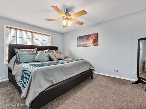 4650 N Sapphire Dr N, Hoffman Estates, IL 60192 photo 9