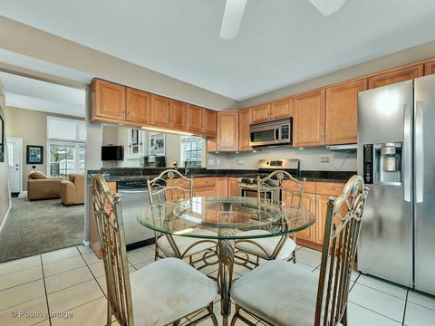 4650 N Sapphire Dr N, Hoffman Estates, IL 60192 photo 8