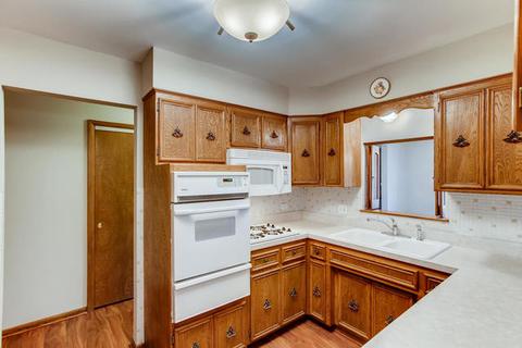 734 N 10th Ave, Addison, IL 60101 photo 10
