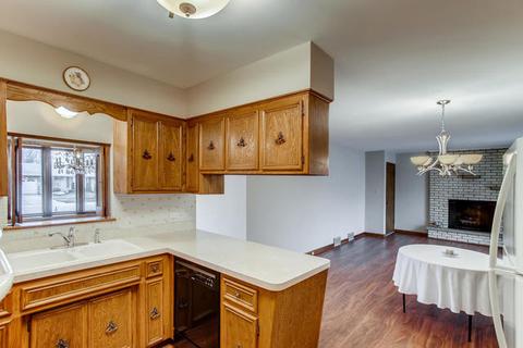 734 N 10th Ave, Addison, IL 60101 photo 9