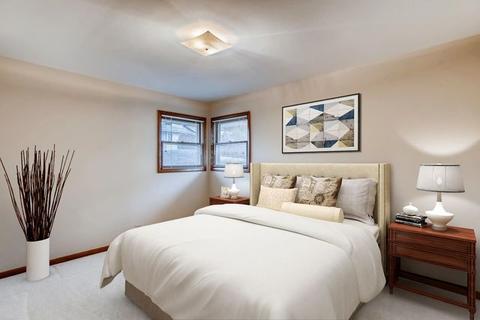 734 N 10th Ave, Addison, IL 60101 photo 22