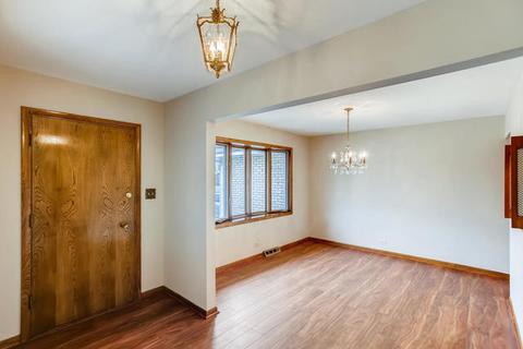 734 N 10th Ave, Addison, IL 60101 photo 3