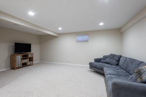 2031 Burnham Pl, Wheaton, IL 60189 photo 24