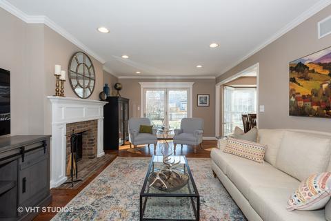2031 Burnham Pl, Wheaton, IL 60189 photo 7