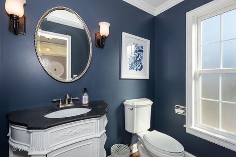 2031 Burnham Pl, Wheaton, IL 60189 photo 14