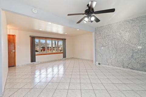 657 W Willow Gln, Addison, IL 60101 photo 2