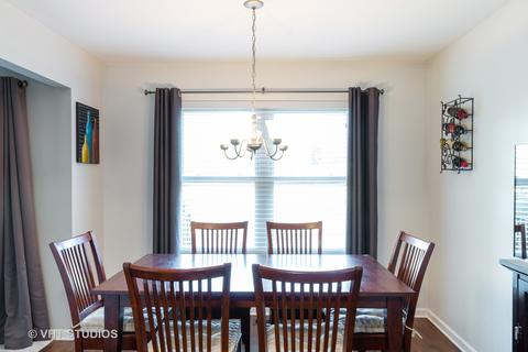 970 Old Oak Cir, Algonquin, IL 60102 photo 4