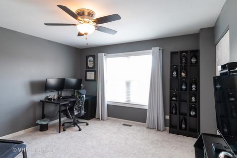 970 Old Oak Cir, Algonquin, IL 60102 photo 13