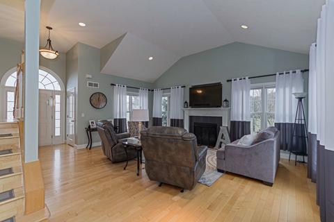 3002 Sable Oaks Rd, Bloomington, IL 61704 photo 12