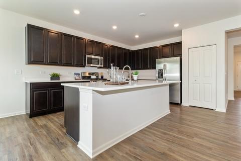 15907 S Selfridge Cir, Plainfield, IL 60586 photo 4