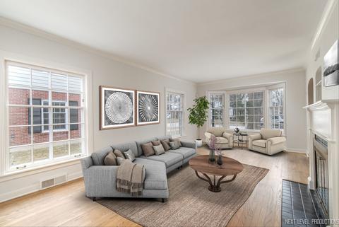 2000 Bennett Ave, Evanston, IL 60201 photo 9