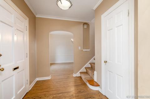 2000 Bennett Ave, Evanston, IL 60201 photo 14
