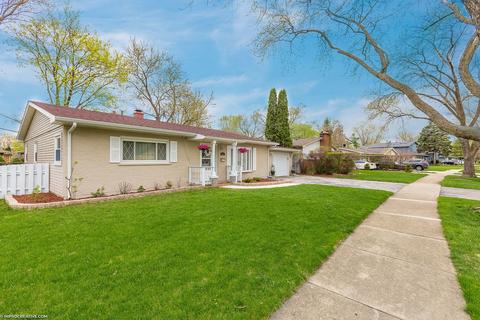 905 Pebble Dr, Wheeling, IL 60090 photo 3