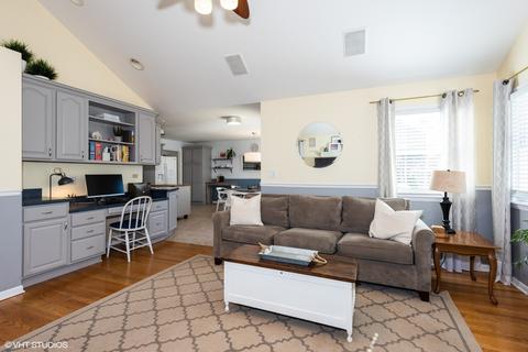 140 S Prospect St, Wheaton, IL 60187 photo 5