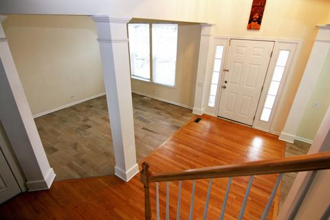 5 Hithergreen Ct, Algonquin, IL 60102 photo 2