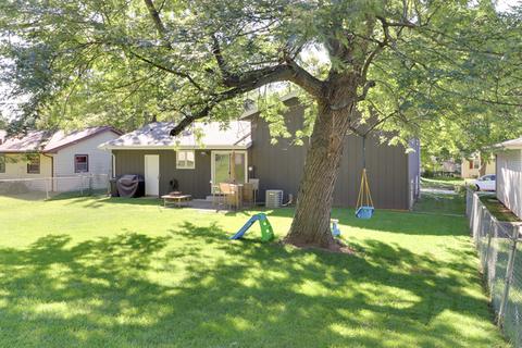 112 Greenleaf Dr, Bloomington, IL 61704 photo 7