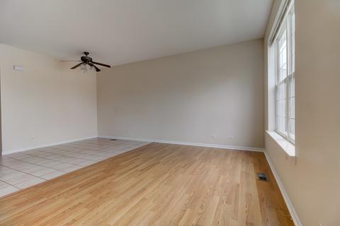 717 Morris Ct, Lakemoor, IL 60051 photo 5