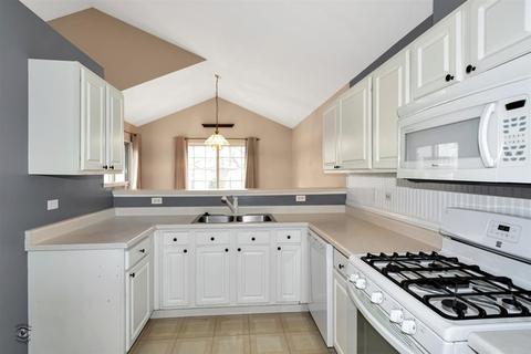 3399 Ravinia Cir, Aurora, IL 60504 photo 8