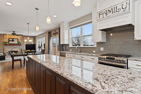 2884 Rourke Dr, Aurora, IL 60503 photo 7