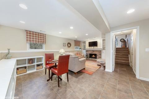 422 S Williston St, Wheaton, IL 60187 photo 10