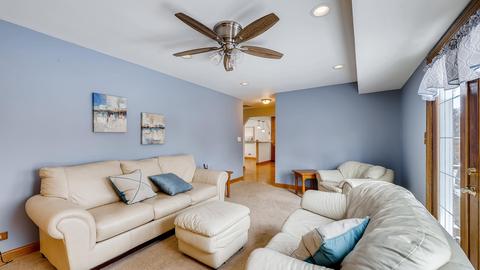 770 Suffolk Ct, Hoffman Estates, IL 60192 photo 10