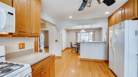 770 Suffolk Ct, Hoffman Estates, IL 60192 photo 8