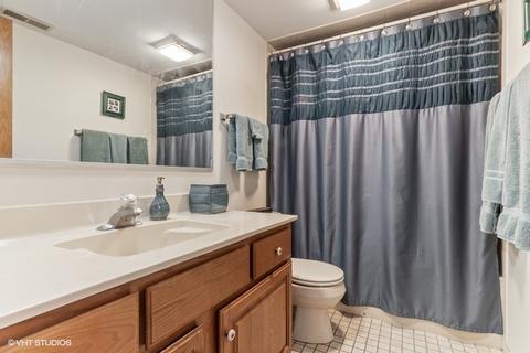1591 Thacker St #201, Des Plaines, IL 60016 photo 11