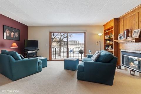 1591 Thacker St #201, Des Plaines, IL 60016 photo 2