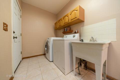 305 Glendale Ln, Hoffman Estates, IL 60169 photo 14